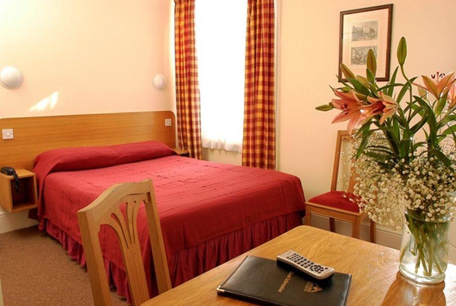 Astons Apartments London Room photo